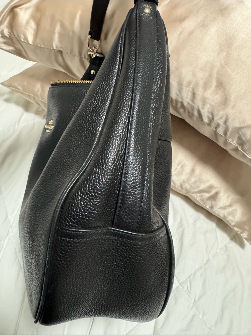Coach Large Harley Hobo in Black Leather. - Picture 7 of 13